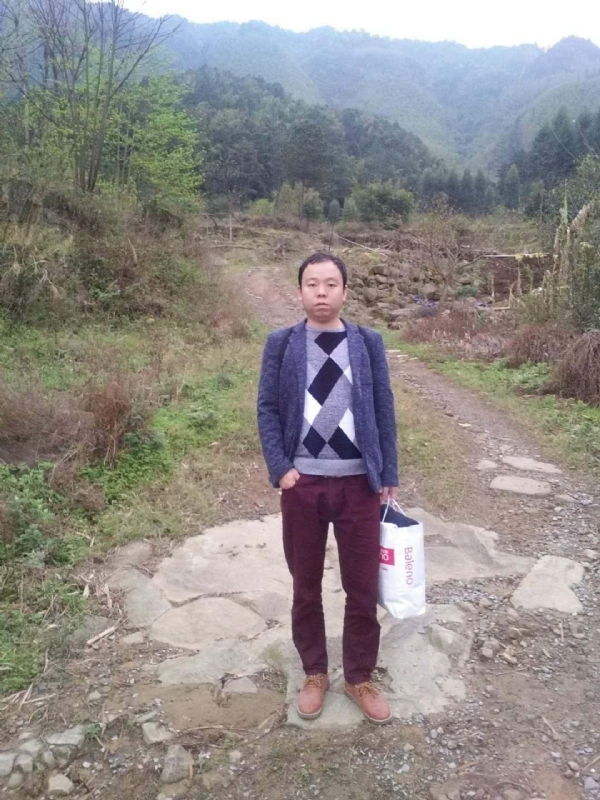 奋斗的第一张照片--重庆认干亲服务网