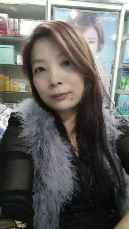 胡静的第三张照片--重庆认干亲服务网