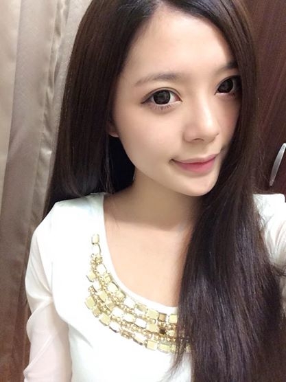 林怡的第一张照片--重庆认干亲服务网