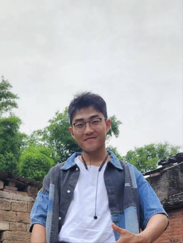 越努力越幸运的第一张照片--重庆认干亲服务网